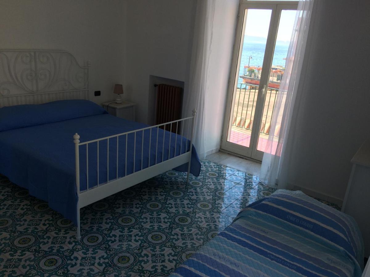 The Reef House Bed and Breakfast Pozzuoli Eksteriør billede